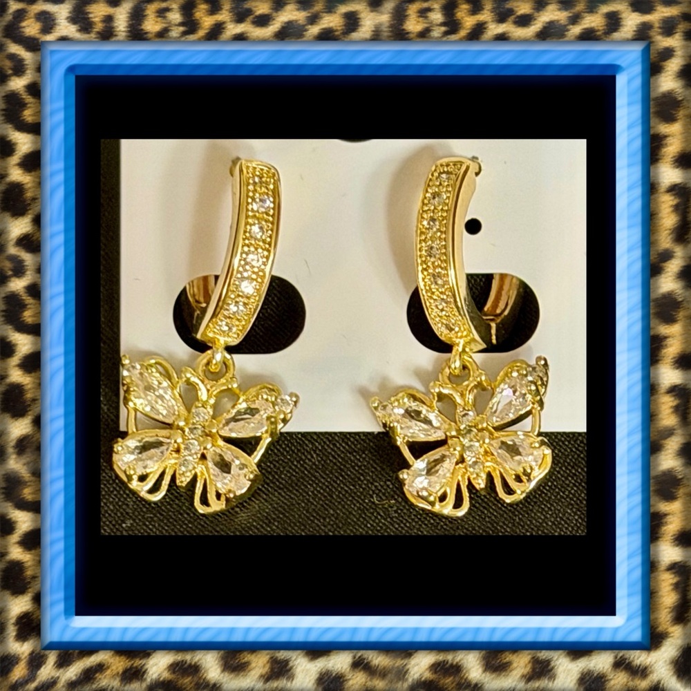 Elegant Gold Floral Earrings
